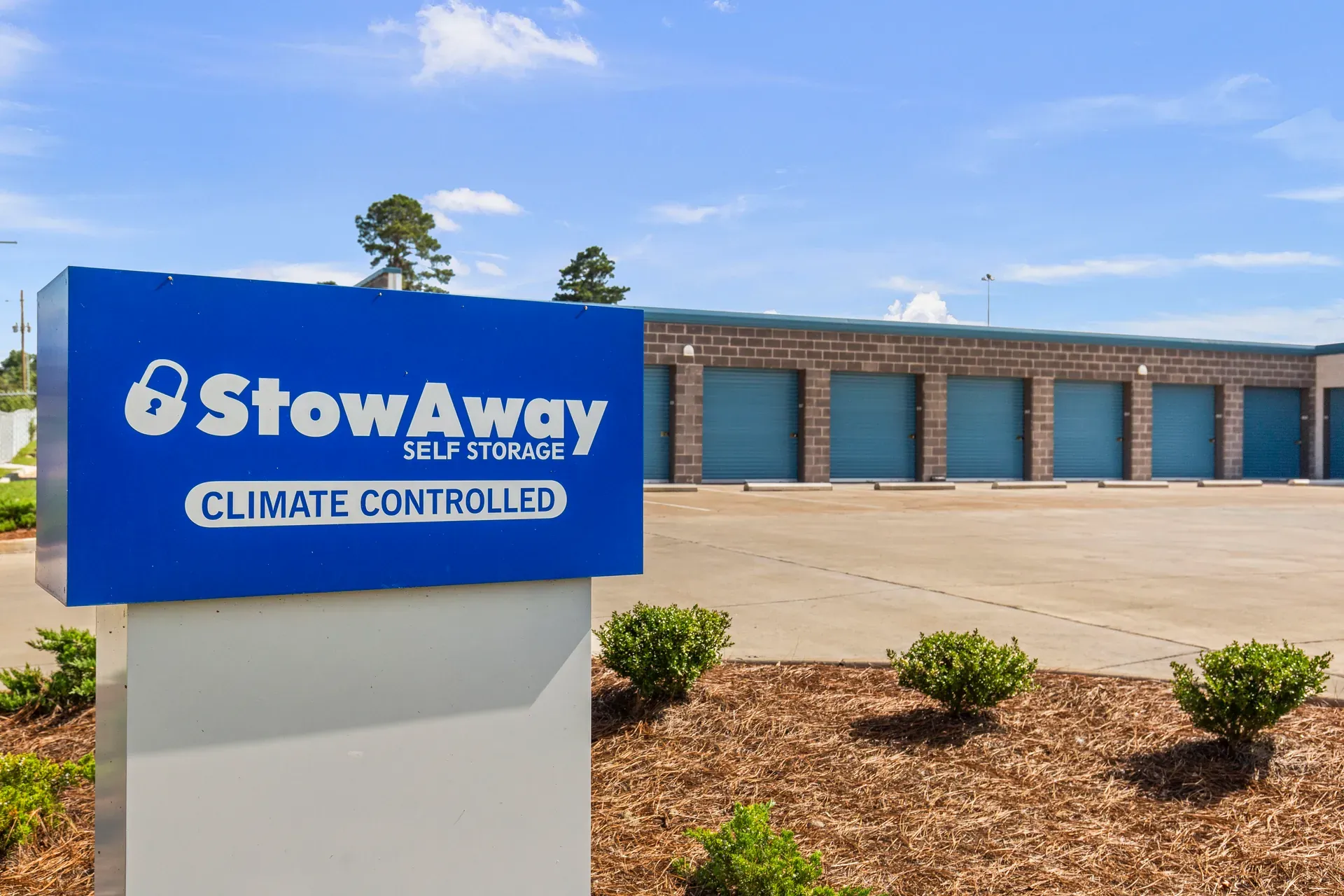 Self storage front office and interior entrance